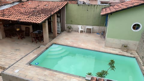 Casa no centro de Araruama com piscina House in Araruama