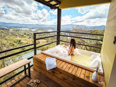 Day, Natural landscape, Hot Tub, View (from property/room), Balcony/Terrace, Mountain view
