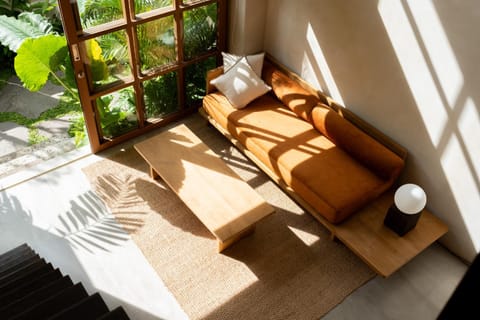 Day, Living room, Seating area