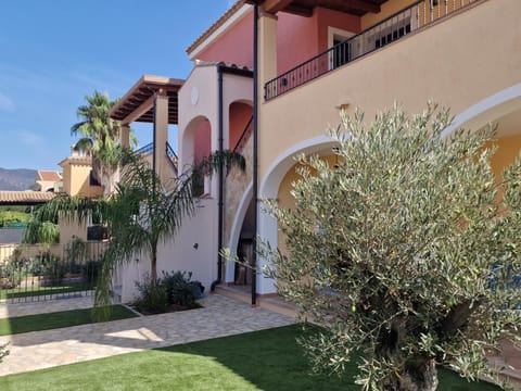 Property building, Garden, Garden view