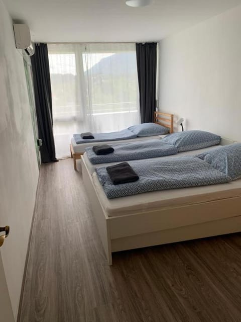 501, Schlafzimmer, Wohnzimmer, Küche und Bad mit Bergblick Apartment in Bad Reichenhall