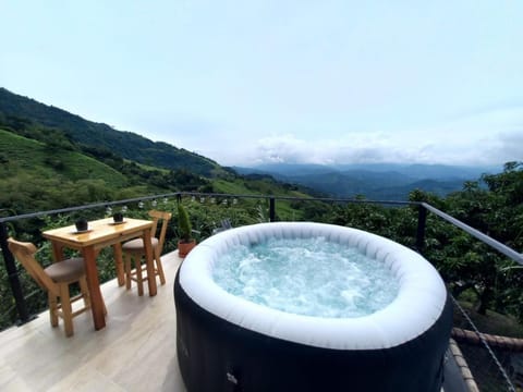 Hot Tub, Hot Tub