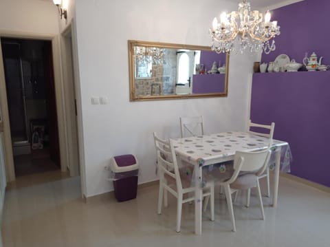 Two rustikal apartments in Vila ''U Kali'' close to the beach, reserved parking place House in Šibenik-Knin County, Croatia