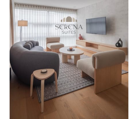 TV and multimedia, Living room, Seating area, Evening entertainment