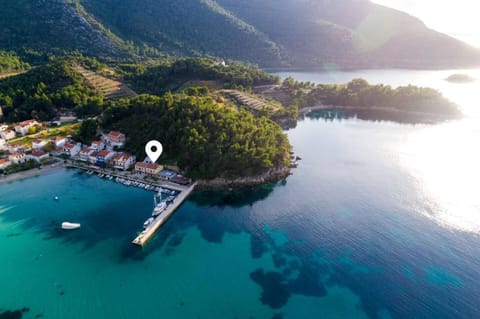 "House 11", 3 bedrooms, just near the sea, , Žuljana bay Apartment in Dubrovnik-Neretva County