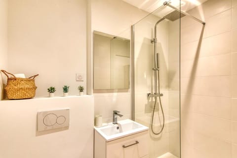 L'Oasis - Bel appart climatisé quartier point du jour Lyon 5 Apartment in Lyon