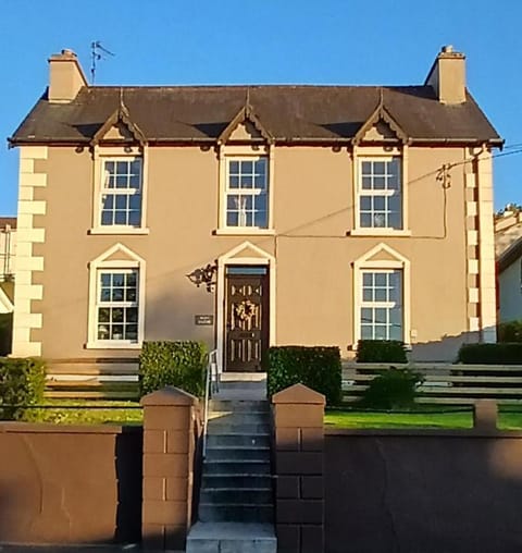 A Classic Donegal Townhouse House in Donegal City