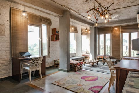 Communal lounge/ TV room, Living room, Dining area