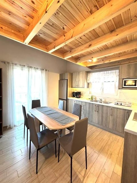 Seating area, Dining area, Dinner, kitchen