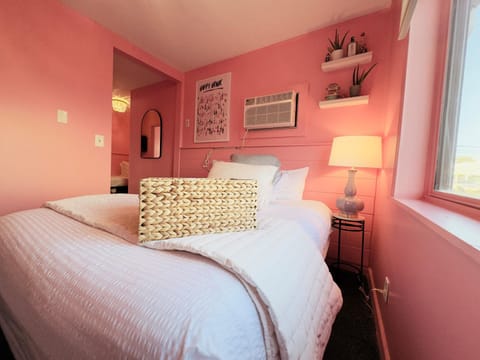 Cocktail Cabin Themed Guest Room Cabin in Sandusky