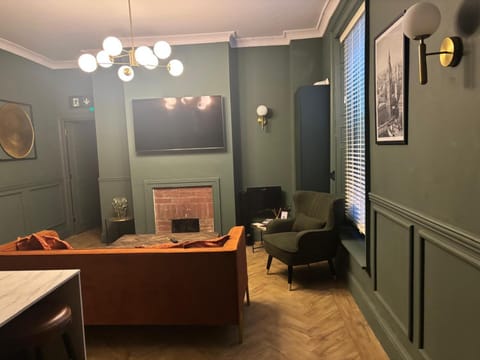 Town Centre Apartments with Spa Apartment in Morpeth