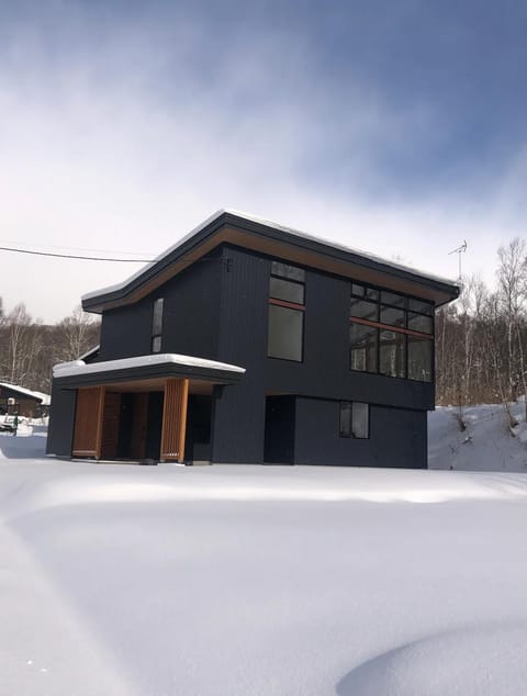 Property building, Day, Winter