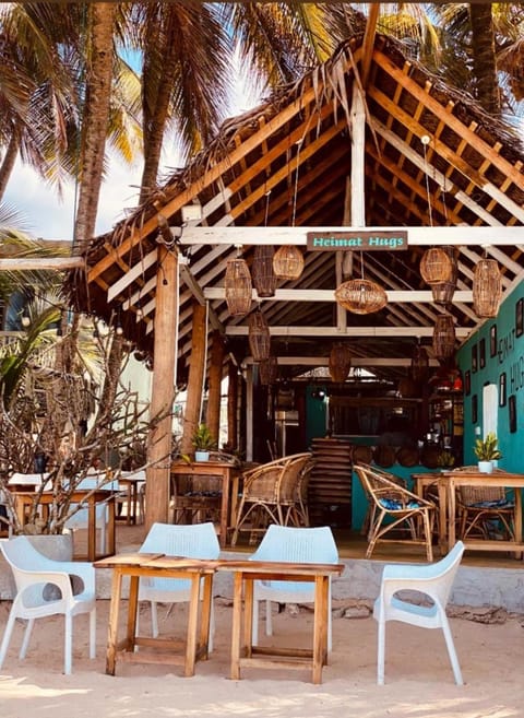 Patio, Restaurant/places to eat, Restaurant/places to eat, Day, sunbed