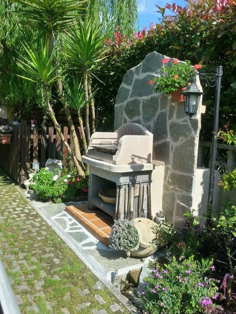 BBQ facilities, Garden