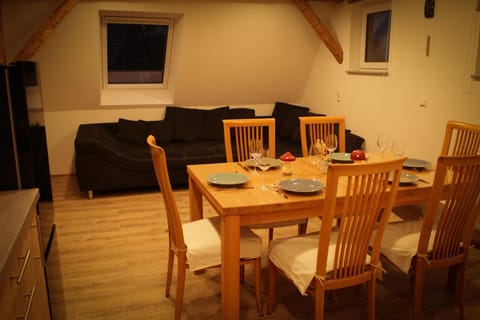 Living room, Dining area