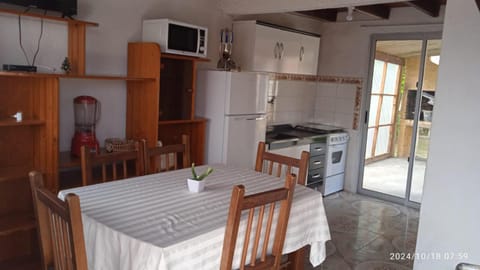 Kitchen or kitchenette, Dining area, dishwasher, oven
