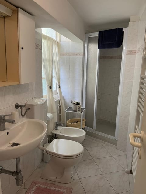 Toilet, Bathroom, bidet