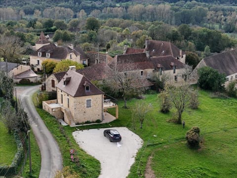 Property building, Spring, Bird's eye view, Street view, Parking