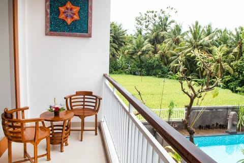 Spring, View (from property/room), Balcony/Terrace, Pool view