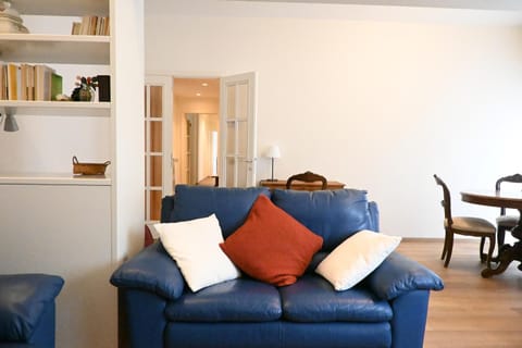 Senigallia, ampio trilocale con terrazzo - SE061 Apartment in Senigallia