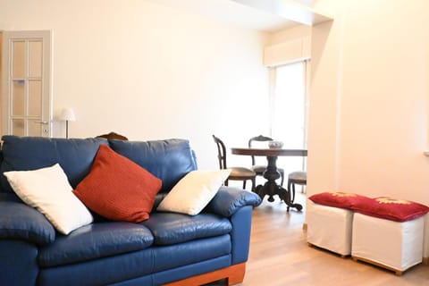 Senigallia, ampio trilocale con terrazzo - SE061 Apartment in Senigallia