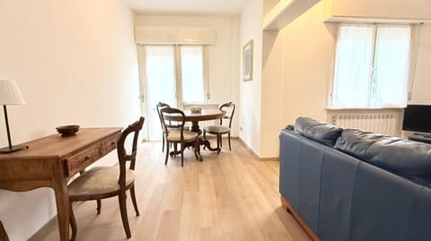 Senigallia, ampio trilocale con terrazzo - SE061 Apartment in Senigallia