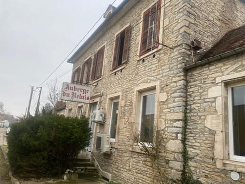 Auberge Velars-sur-Ouche 20 minutes de Dijon House in Bourgogne-Franche-Comté