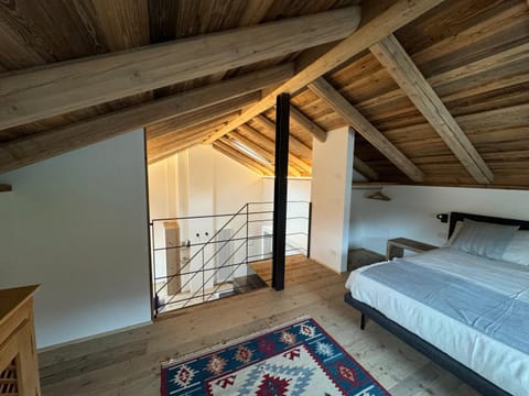 Alpen Chic Apartment in Cavalese