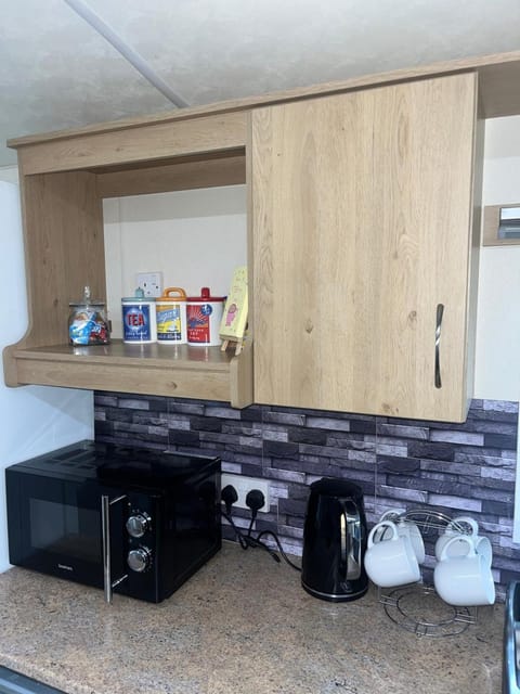 Coffee/tea facilities, Kitchen or kitchenette