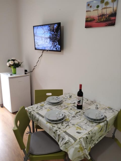TV and multimedia, Dining area, Evening entertainment