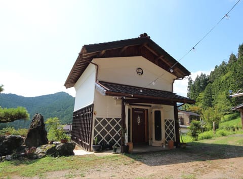 Property building, Natural landscape, Mountain view