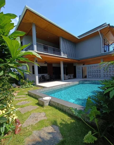Garden view, Pool view, Swimming pool