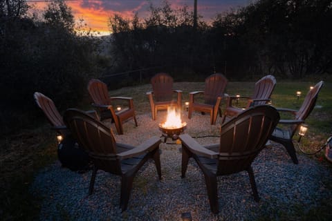 Patio, Natural landscape, Evening entertainment, Sunset, fireplace