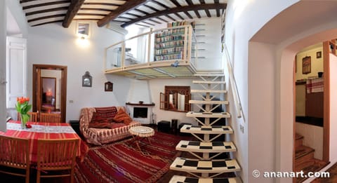 Library, Living room