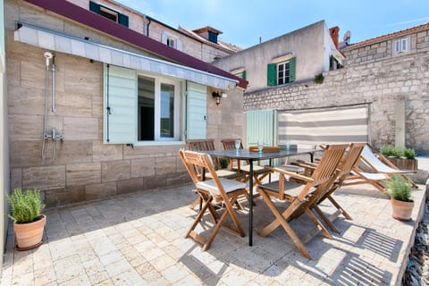 Beachfront House Kut House in Vis