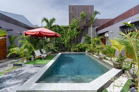 View (from property/room), Garden view, Pool view
