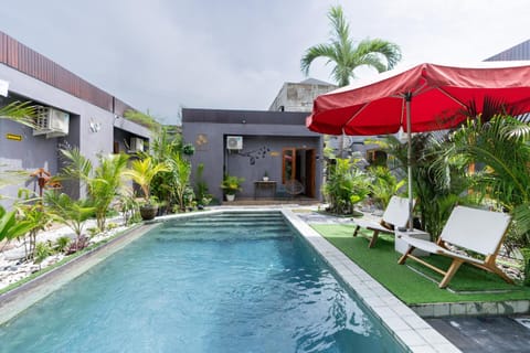 Property building, Pool view, Swimming pool, Swimming pool
