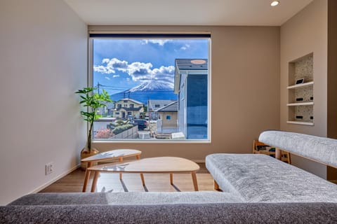 Living room, Seating area, Mountain view