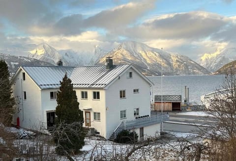 Property building, Winter, Mountain view