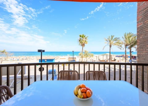 View (from property/room), Balcony/Terrace, Beach