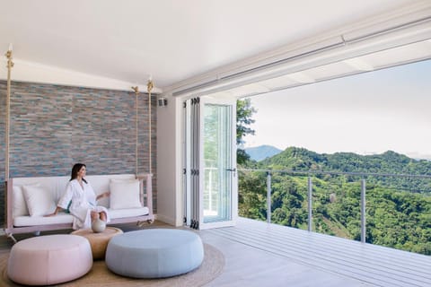Spa and wellness centre/facilities, Mountain view