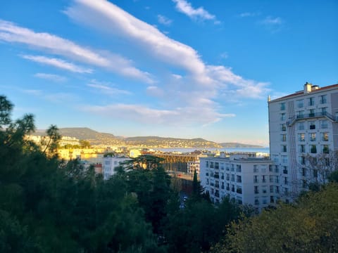 Day, Natural landscape, City view