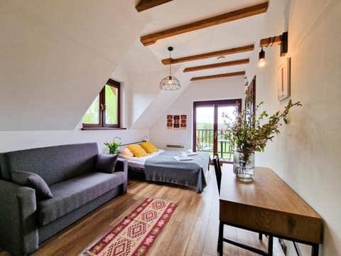 Bed, Balcony/Terrace, Photo of the whole room, Bedroom