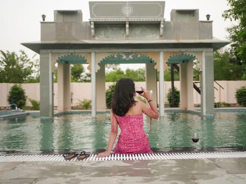 Swimming pool