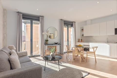 Kitchen or kitchenette, Living room, Dining area