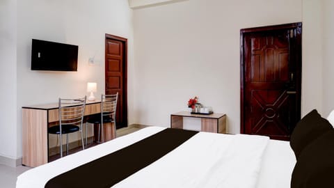 Bed, wardrobe