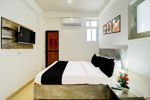 Bed, Bedroom, air conditioner