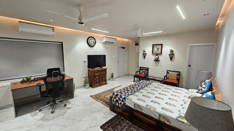 Bed, Bedroom, air conditioner