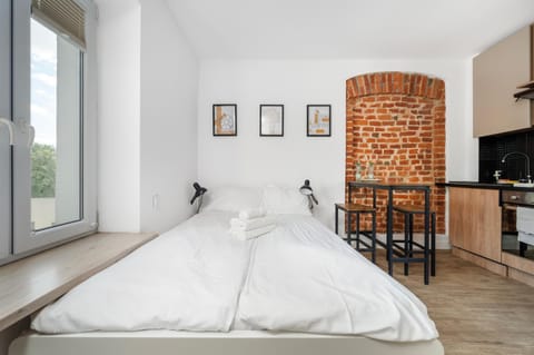 Bed, Kitchen or kitchenette, Photo of the whole room, Bedroom