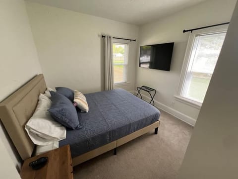 Cozy at Anderson Towne Center House in Ohio